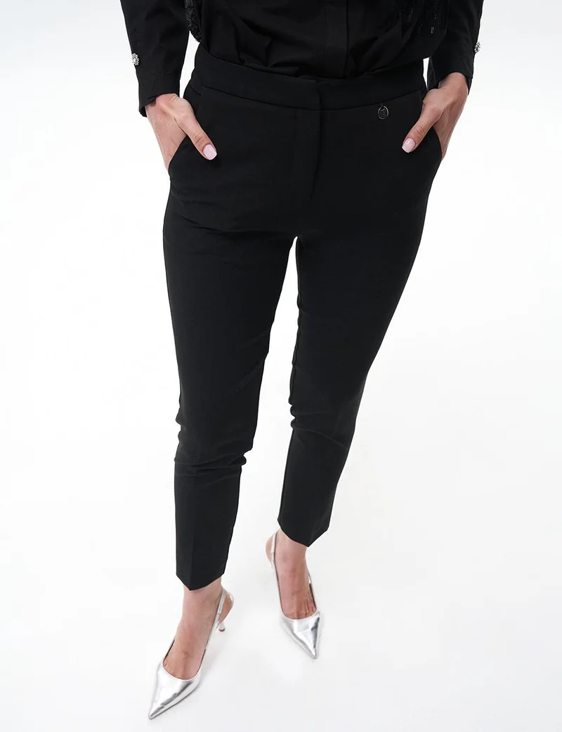 Kayra Skinny Fit Pants Black