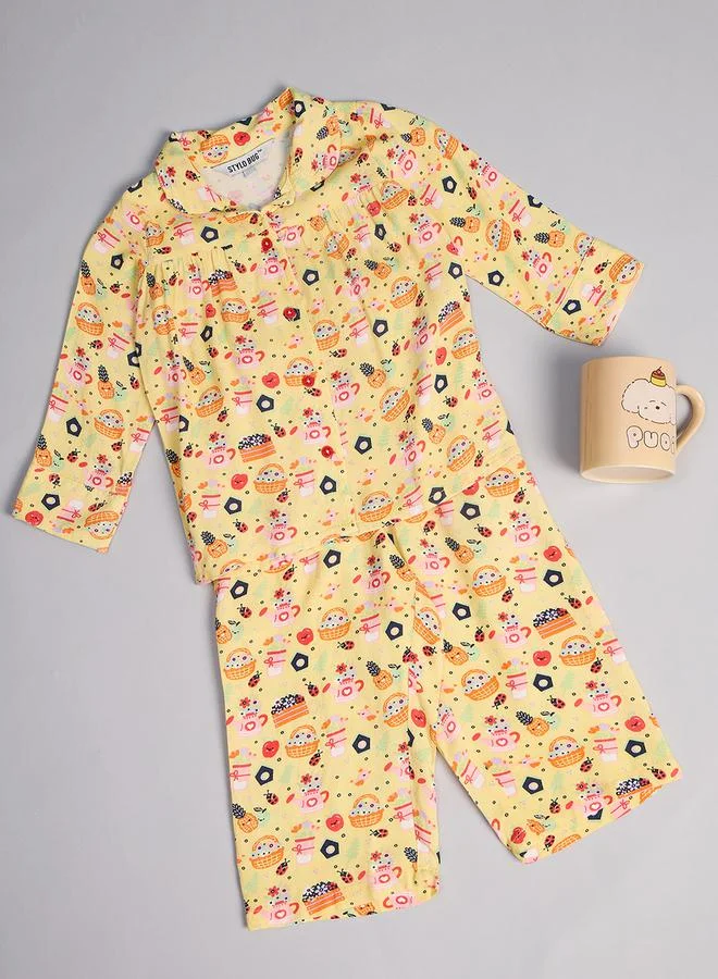 ستايلو بج Backyard Garden Graphic Print Shirt & Pyjama Set by Styli