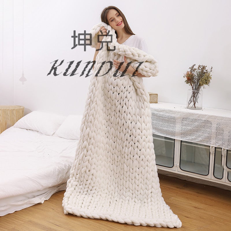 بطانية صوف سميكة محبوكة يدويًا من الدول الاسكندنافية - Image 2