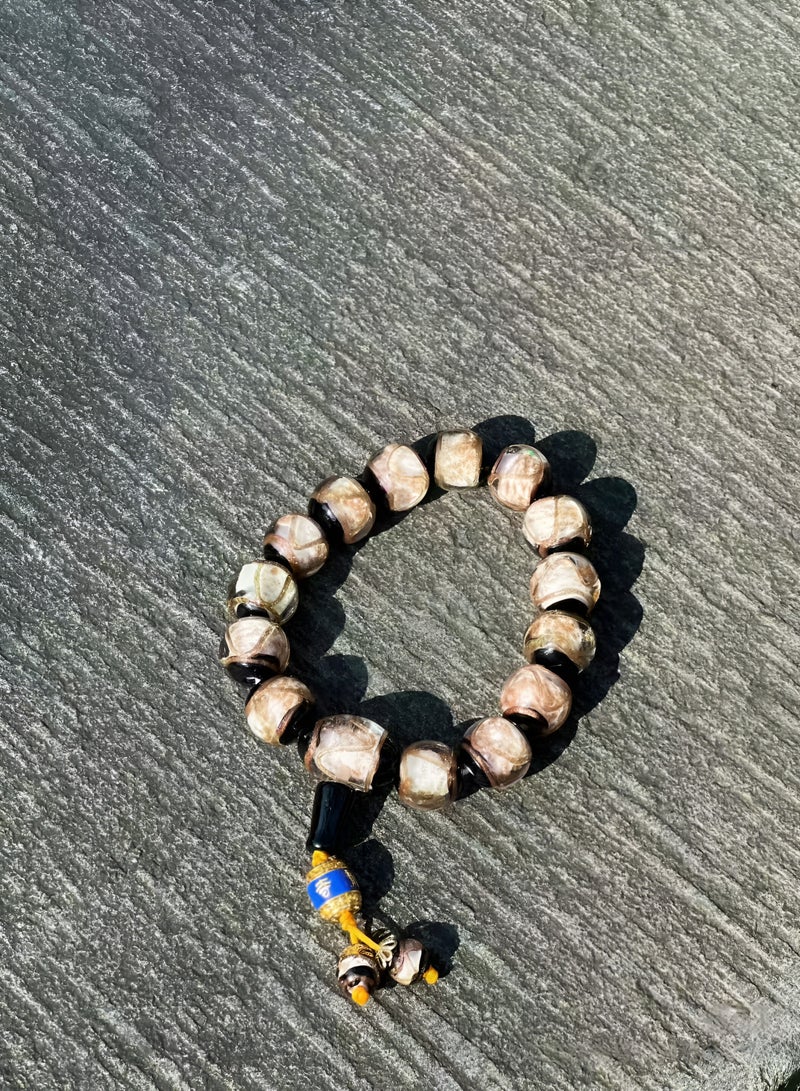 Ancient Chinese glass bead bracelet craftsmanship  - Image 4