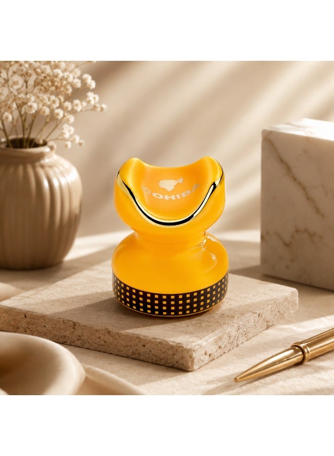 A luxurious cigar holder with a distinctive design made of polished ceramic, combining luxury and practicality. Adorned with gold detailing for a touch of sophistication, it's the perfect piece to elevate your cigar-smoking experience. - Image 2