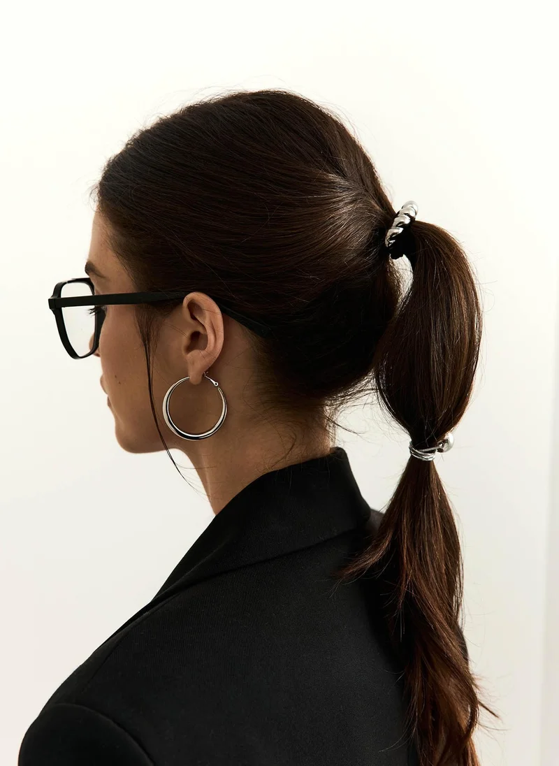 Lichi  Slim hoop earrings in smooth metal for Women | Best Price UAE