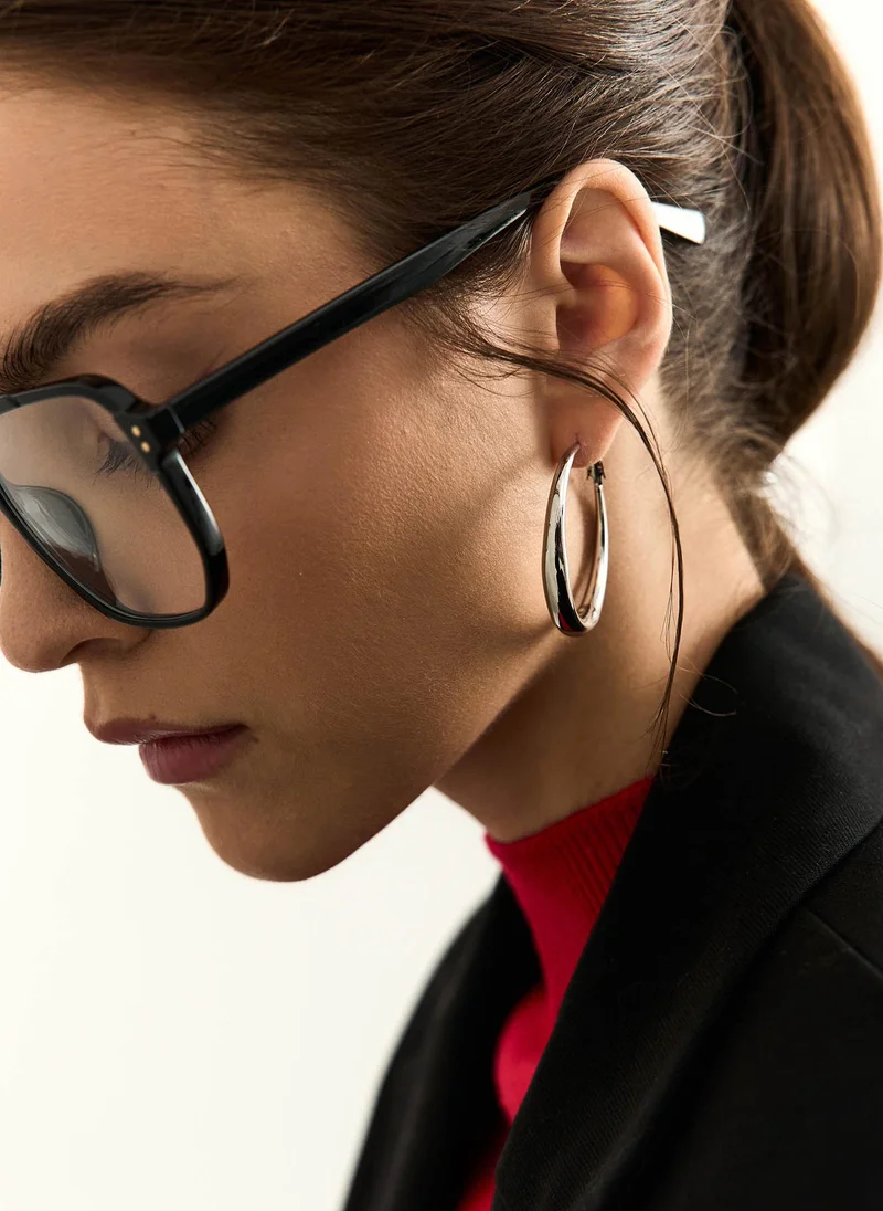 Lichi  Slim hoop earrings in smooth metal for Women | Best Price UAE