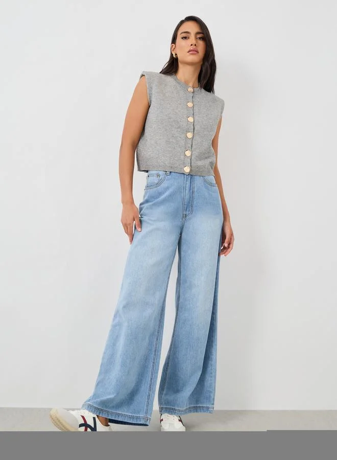 ستايلي Styli Solid Buttoned Sleeveless Top with Shoulder Pad Detail