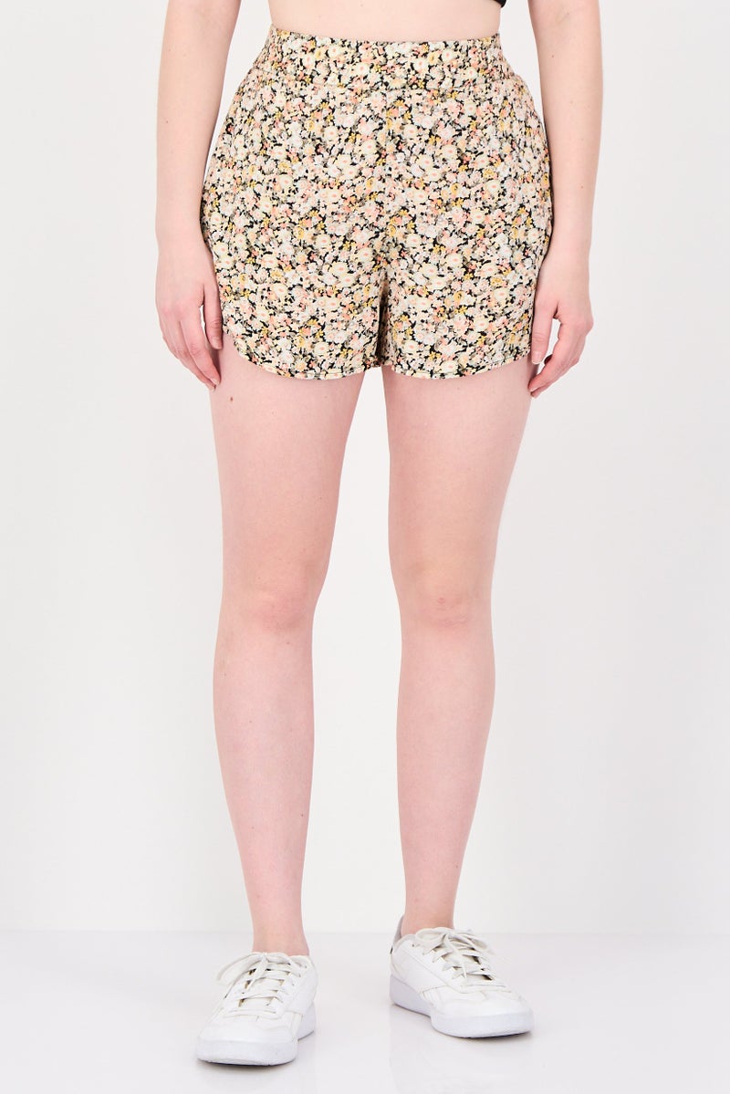 PIECES Women Floral Print Basic Shorts, Multicolor - Image 1