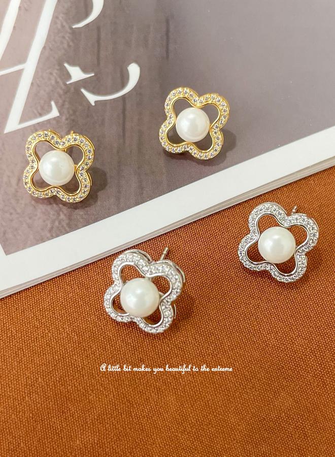 Take Two Four-Leaf Clover Shape Earrings with Faux Pearl - Image 2