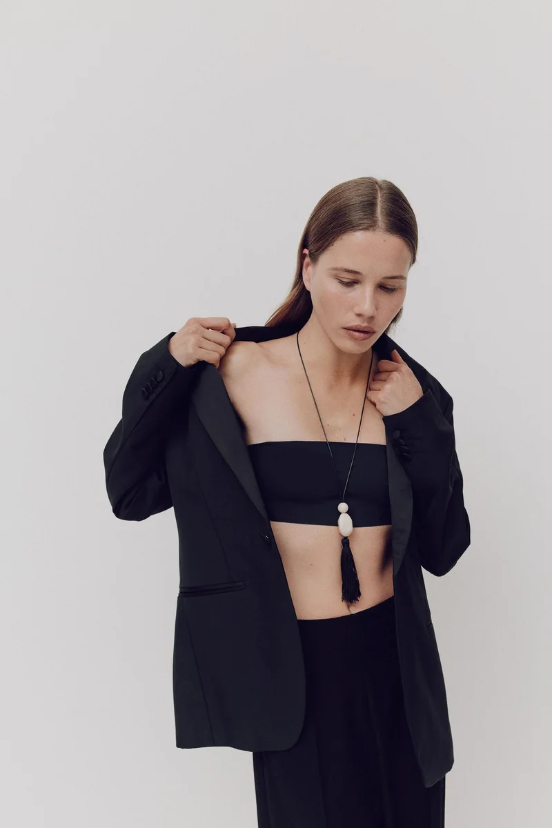 H&M Pendant cord necklace