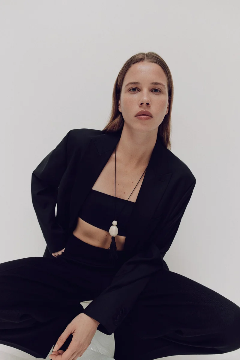 H&M Pendant cord necklace