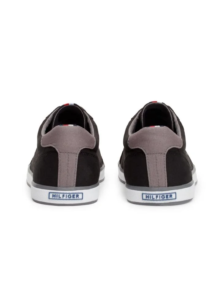 تومي هيلفيغر Canvas Lace Up Low Top Sneakers