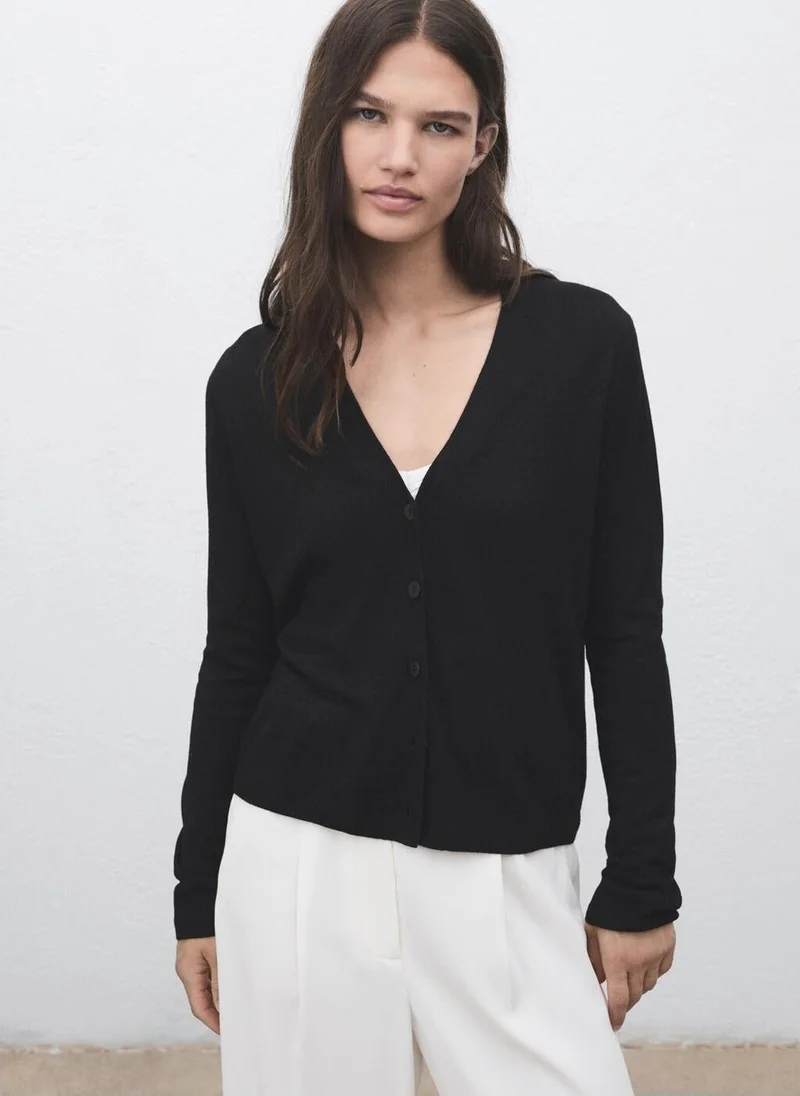 مانجو كارديجان محبوك بياقة على شكل حرف