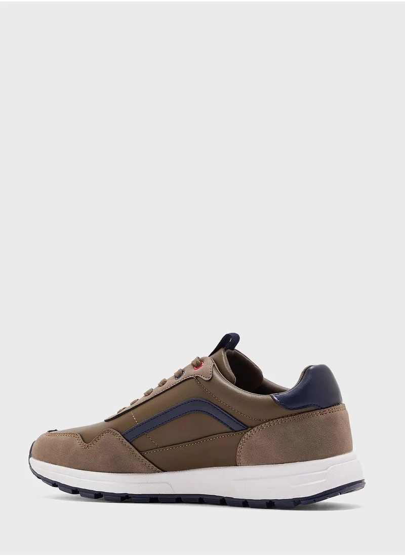 Robert Wood Casual Sneakers