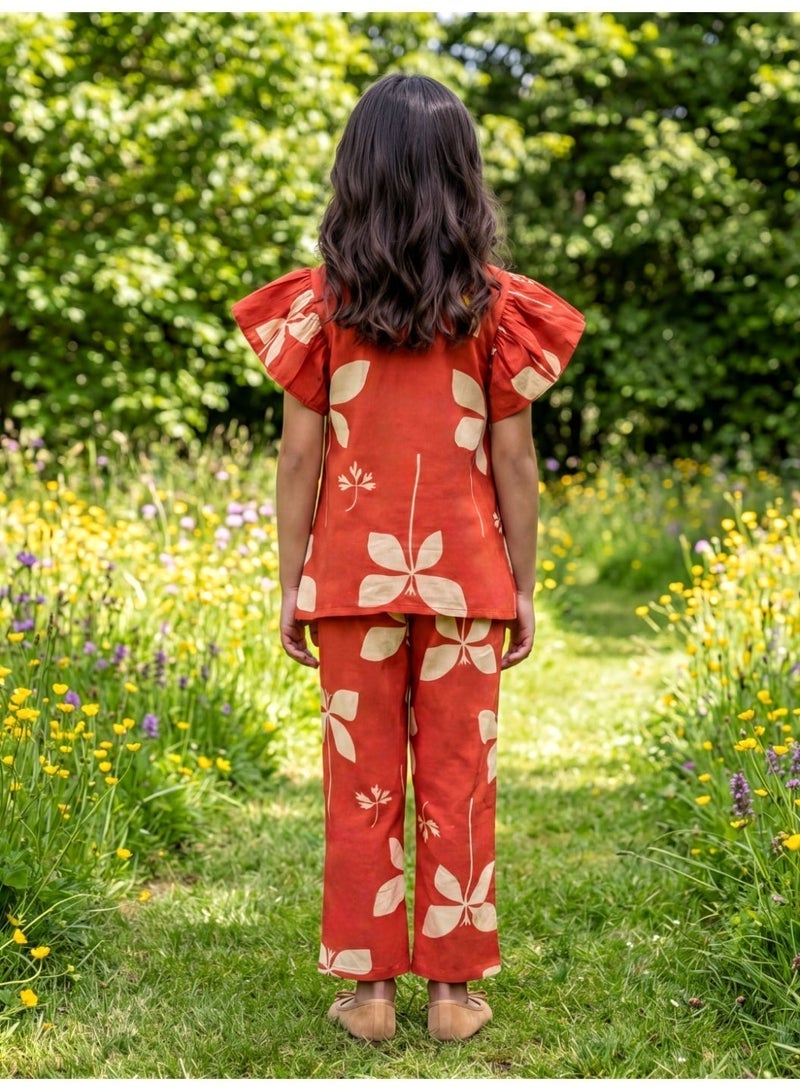 Globus Girls Maroon Floral Frilled Mandarin Collar Flutter Sleeves Cotton Shirt & Trousers Co-Ord Set - Image 4