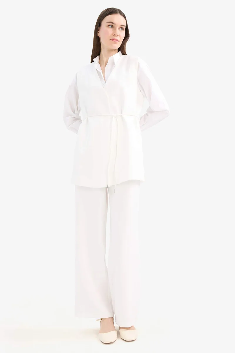 ديفاكتو V Neck Laced Basic Vest