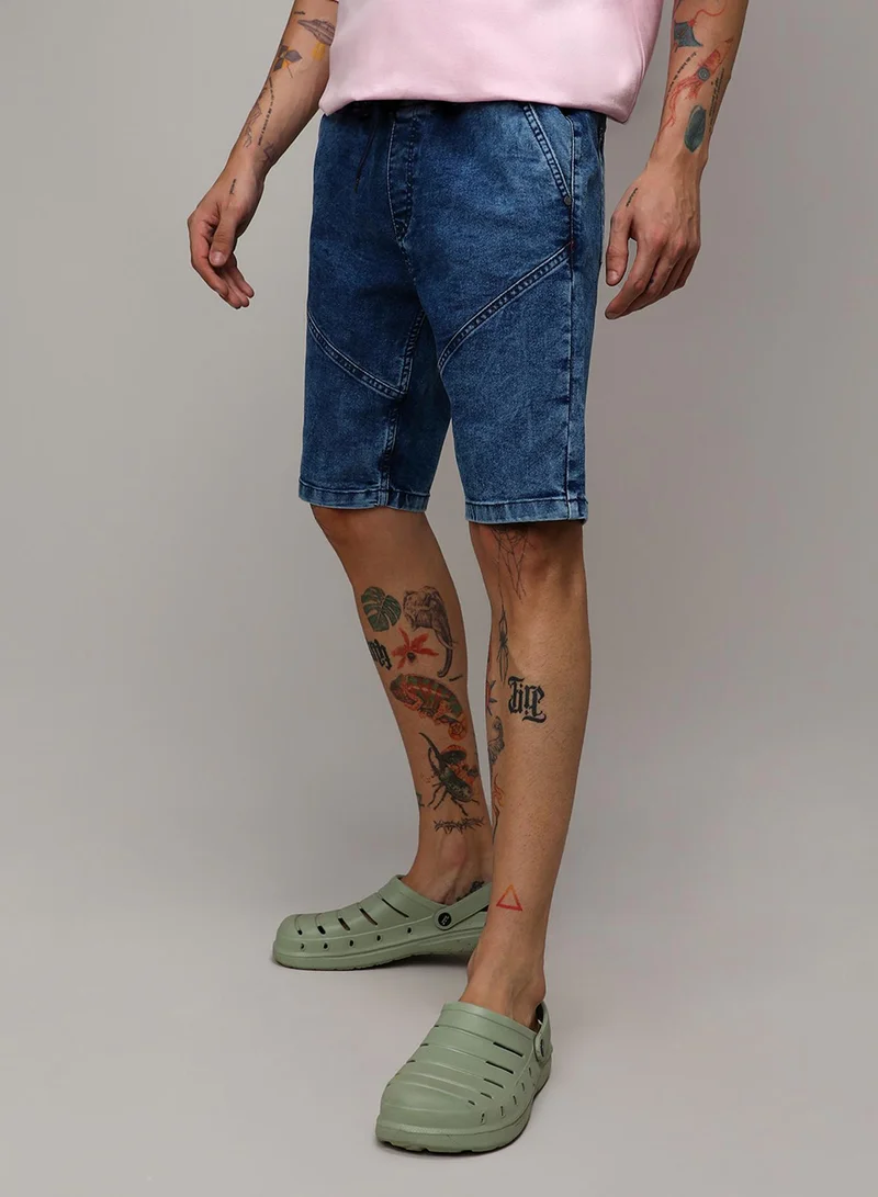 Campus Sutra Campus Sutra Men's Blue Contrast Stitch Denim Shorts For Casual Wear | Light-Wash | Regular Fit | Drawstring Closure | Denim Denim Shorts Crafted With Comfort Fit For Everyday Wear
