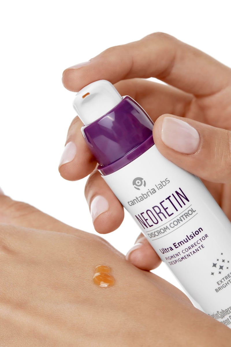 Neoretin Ultra Depigmenting 30ml Emulsion - All Skin Types, Anti-Aging, Blemishes & Sun Protection - Image 4