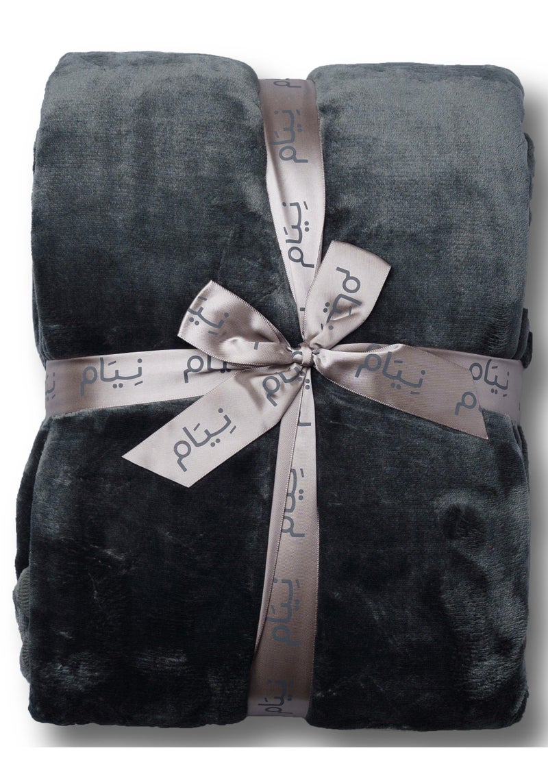 Neyam 100% polyester winter blanket. Size 200X150 - Soft and comfortable velvet blanket, dual colours. In grey - Image 1