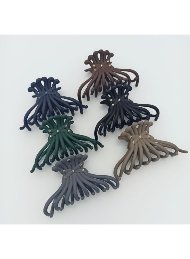 Nariele Simple And Stylish Anti Slip Grip Clip - Image 3