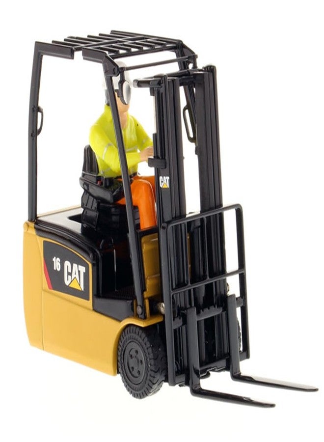 Diecast Masters 1:25 Scale Caterpillar EP16(C) PNY Lift Truck | Core Classics Series Cat Trucks & Construction Equipment Model 85504C - Image 2