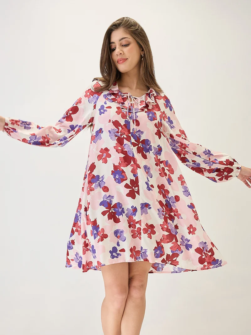 جلو باص فستان نسائي قصير بتصميم - وياقة  وأكمام أسقف مطبوع بالزهور