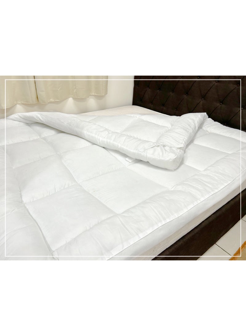 Fluffy Panda Beddings غطاء مرتبة فلوفي باندا، حجم 200x200 سم، حشوة ألياف بوليستر 1000 جرام لكل متر مربع، سمك 10 سم، قماش ميكروفايبر - Image 1