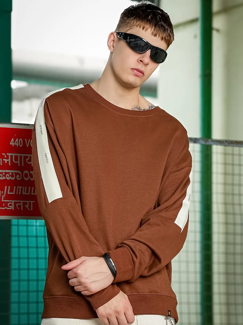 مانياك Maniac Mens ColorBlock Round Neck Full Sleeve Brown & Cream Fleece Sweatshirt