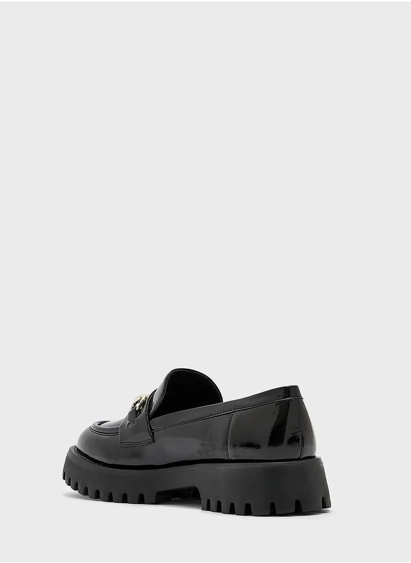 CALL IT SPRING Cluelesss Moccasins