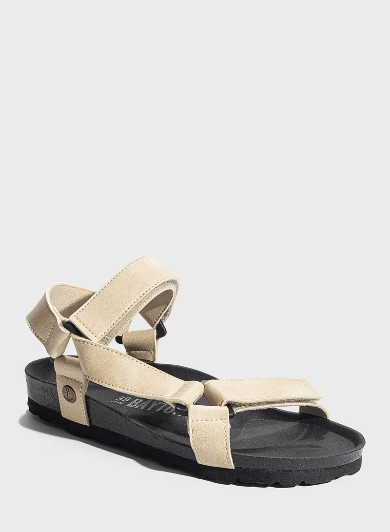 BAYTON Rigoni Low Heel Sandal