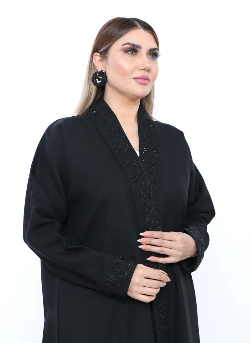 MyesuQ black abaya Embroidered Abaya With A Design That Blends Classic And Modern Embroidery - Image 5
