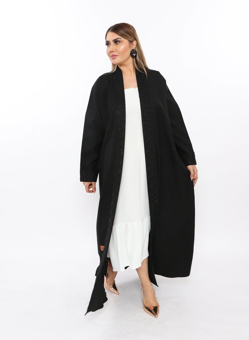 MyesuQ black abaya Embroidered Abaya With A Design That Blends Classic And Modern Embroidery - Image 1