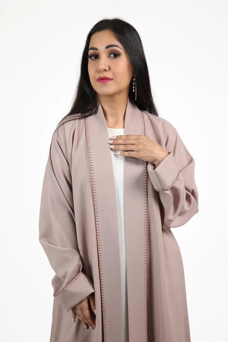 نيكياس عباية كريب مع خيط يدوي على الجهة الأمامية والأكمام