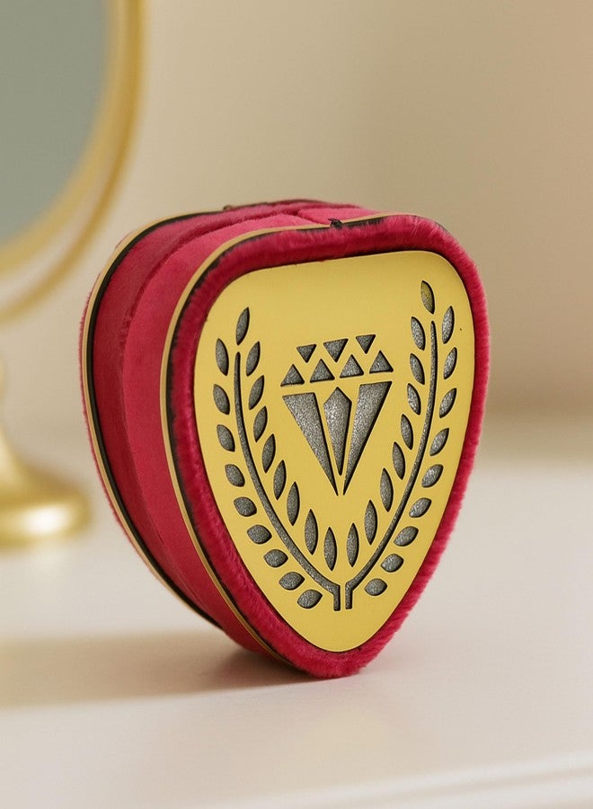 FEBTECH Heart Shaped Ring Box with Gold Design – Luxury Red Jewelry Gift Case with Diamond Pattern & Soft Interior for Engagement, Wedding, Anniversary or Proposal Rings - Image 4
