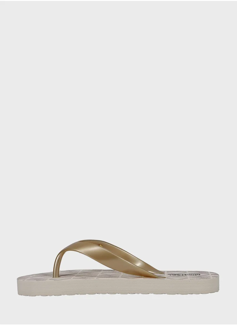 Michael Kors Youth Endine Kendry Flip Flops