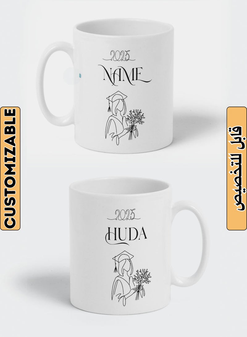لوحة كوب ١١ أونصة من السيراميك للاحتفال بالتخرج قابل للتخصيص باسم الخريج وتصميم خريجة مع باقة زهور - Image 1