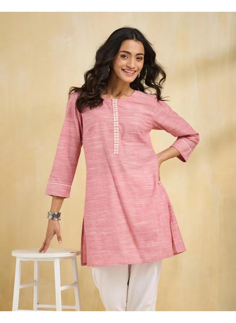 فاب انديا Pink Cotton Embroidered Slim Fit Short Kurta