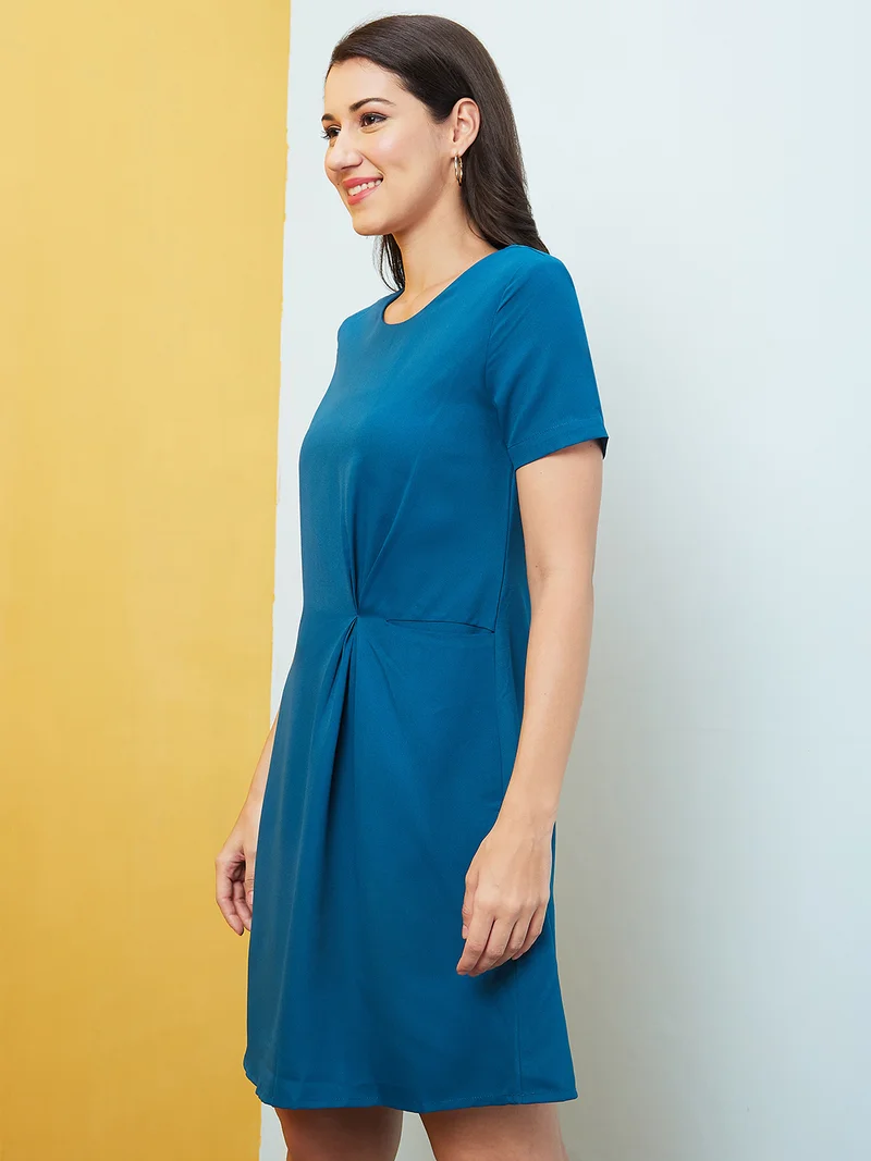 جلو باص فستان نسائي بخصر مطوي بياقة مستديرة وأكمام قصيرة بتصميم -