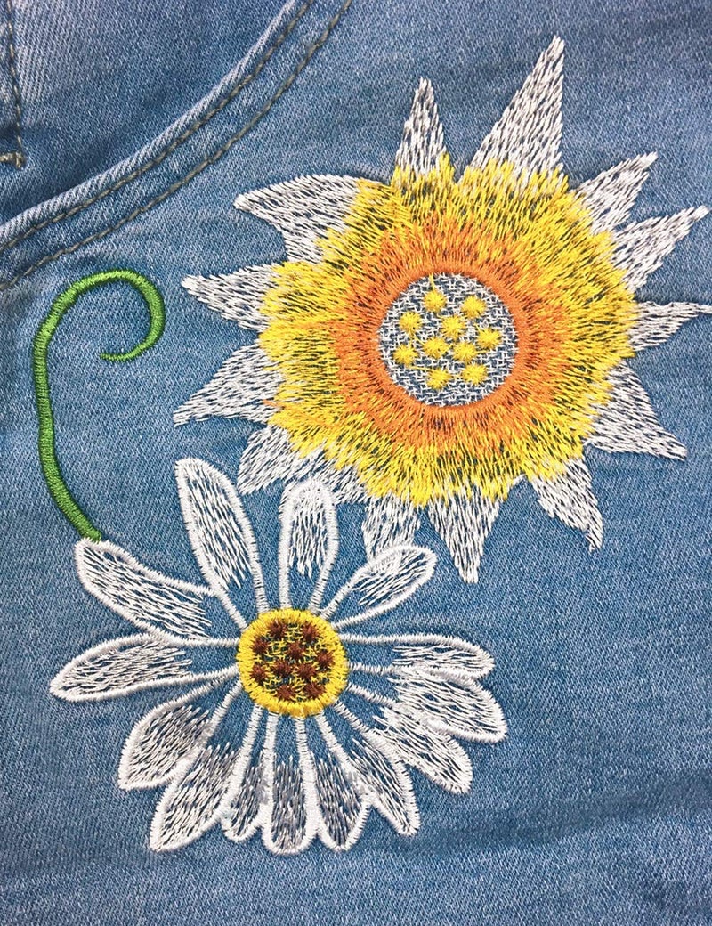Vetinee Women's Placid Blue Floral Embroidery Classic Adjustable Straps Cuffed Hem Denim Bib Overall Shorts Medium (US 8-10) - Image 4