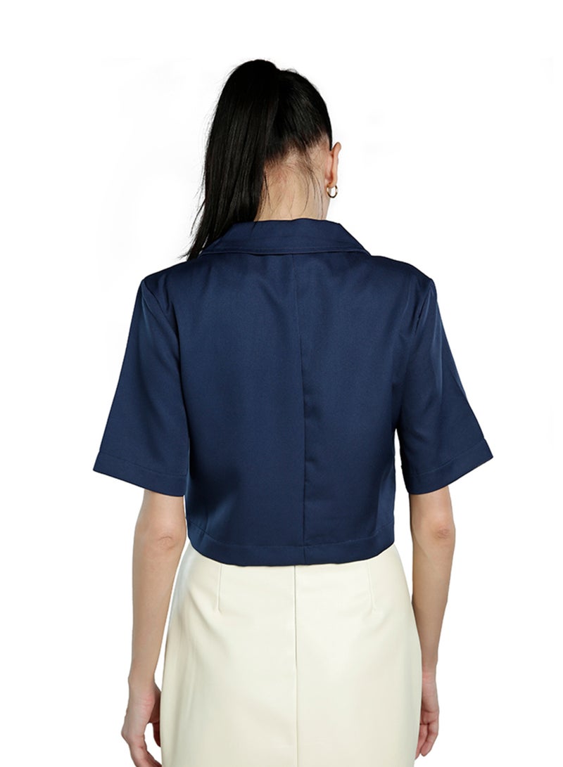 سترة بليزر قصيرة بأكمام قصيرة باللون الأزرق البحري