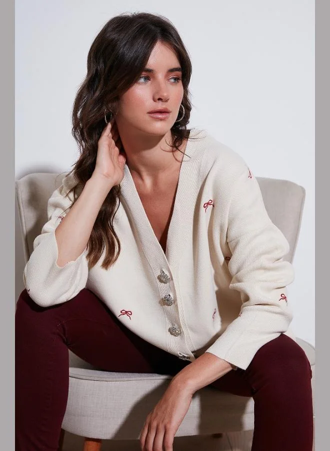 ليلا كارديجان ليلا نسائي بنقوش وياقة على شكل  مقاس واسع