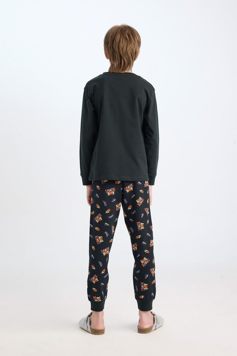 ديفاكتو طقم بيجاما اولادي قصة عادية وكم طويل - قطعتين - Image 5