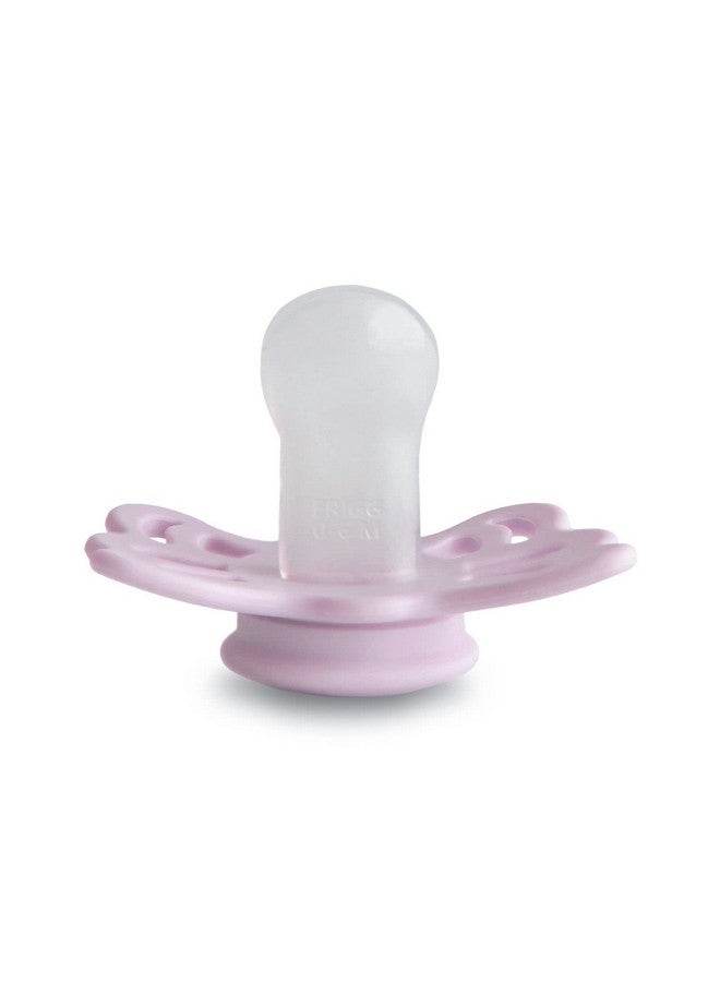 فريج لهاية فريج باترفلاي تشريحية للأطفال من السيليكون الناعم الحريري | صنع في الدنمارك | خالية من مادة BPA (لون بنفسجي ناعم/لون خوخي جميل، من 0 إلى 6 أشهر) - Image 1