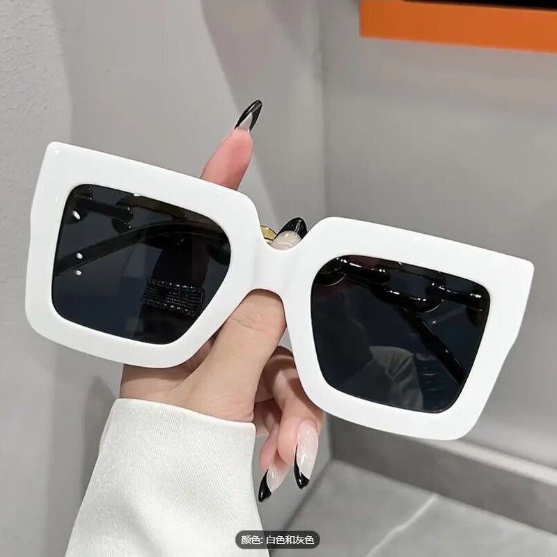 2025 Fashionable Square Sunglasses For Men And Women, Internet Celebrities, Versatile High-End Chain Sunglasses For Summer Outings, Anti-Uv - Image 4
