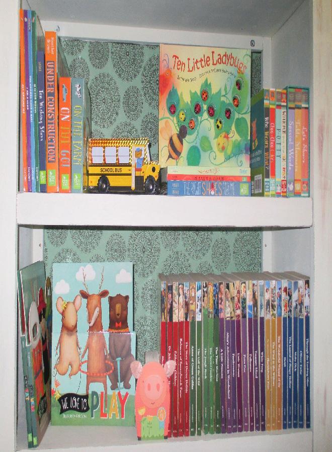 Bendon Piggy Toes Press Icky Sticky Frog Interactive Storybook 42801 - Image 3