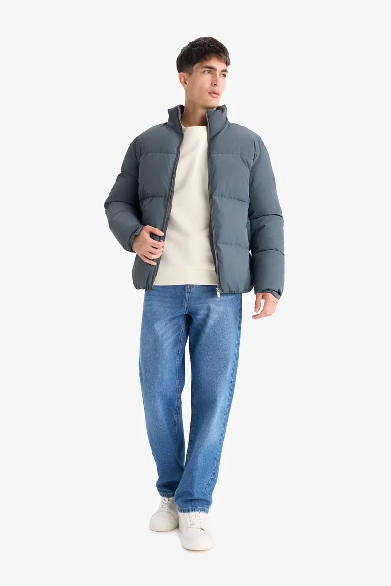 ديفاكتو Regular Fit Waterproof High Neck Zippered Puffer Jacket
