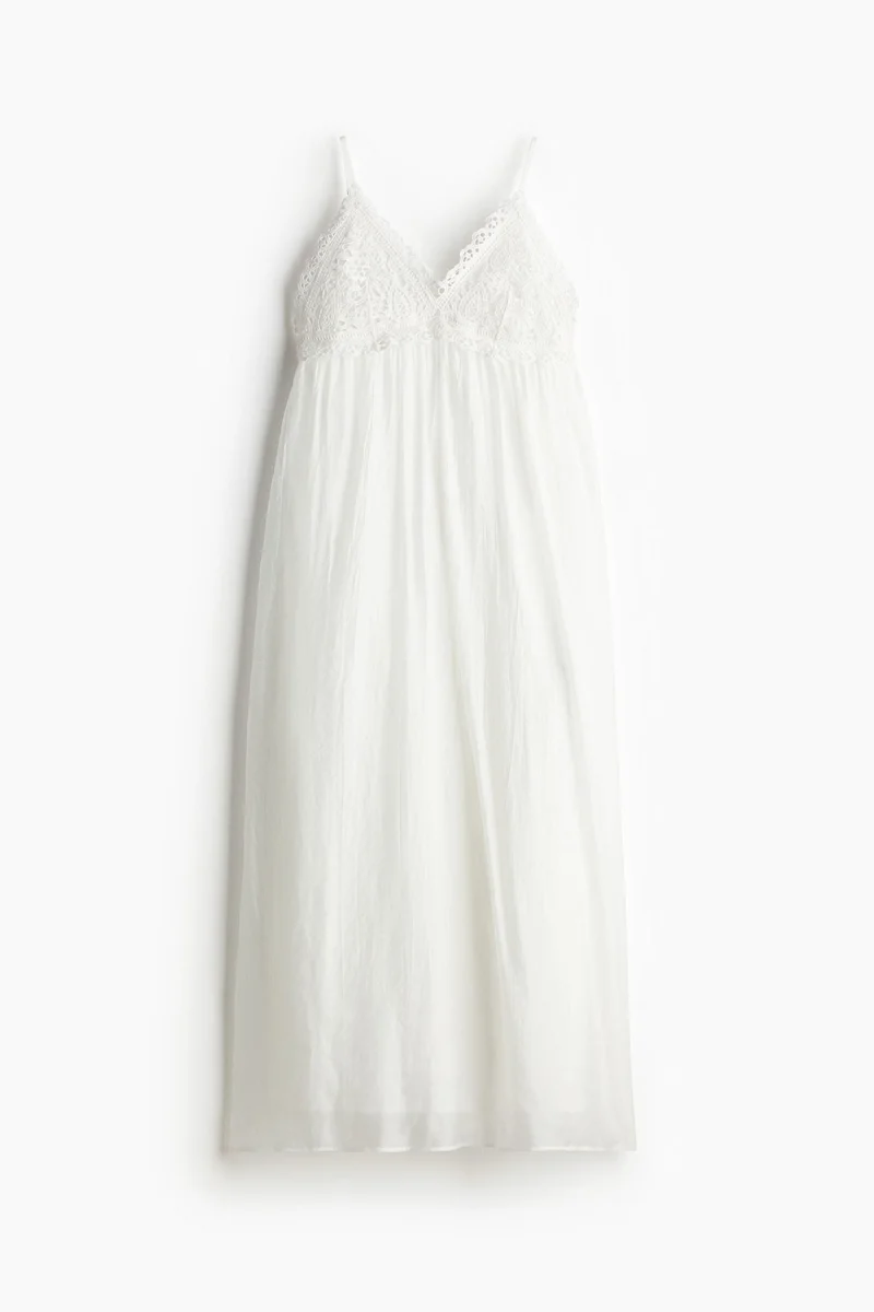 اتش اند ام فستان مزيّن بتطريزات