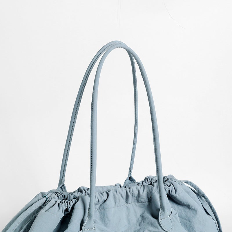 Minimalist Large-Capacity Nylon Lightweight Drawstring Shoulder Tote Bag Commuting Casual Mommy Bag Travel Bag - Image 3