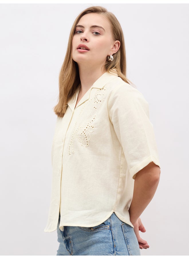 Styli Styli Schiffli Notch Lapel Short Sleeve Regular Fit Shirt  - Image 3