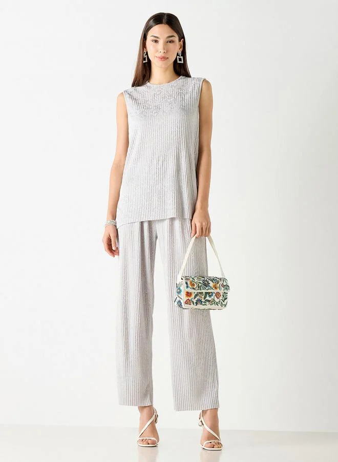 Iconic Iconic Textured Sleeveless Top