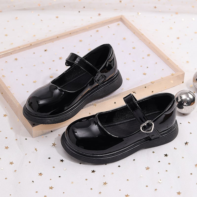Qi Ta Girls Black Patent Leather Mary Jane Shoes with Heart Buckle, Soft Sole Princess Dress Shoes - Image 2