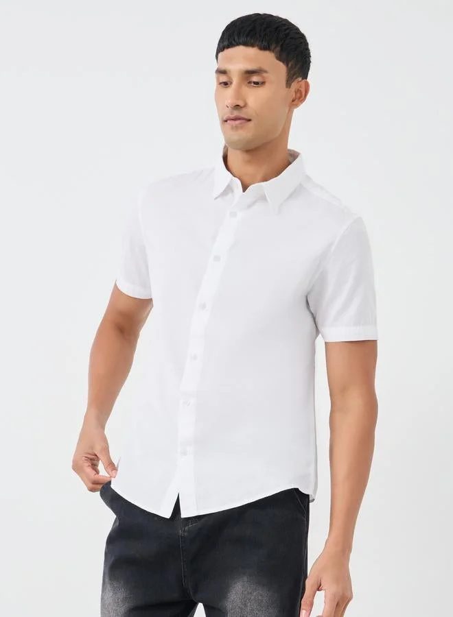 ستايلي قميص ستيلي بأكمام قصيرة بقصة منتظمة منسوج من خامة صلبة