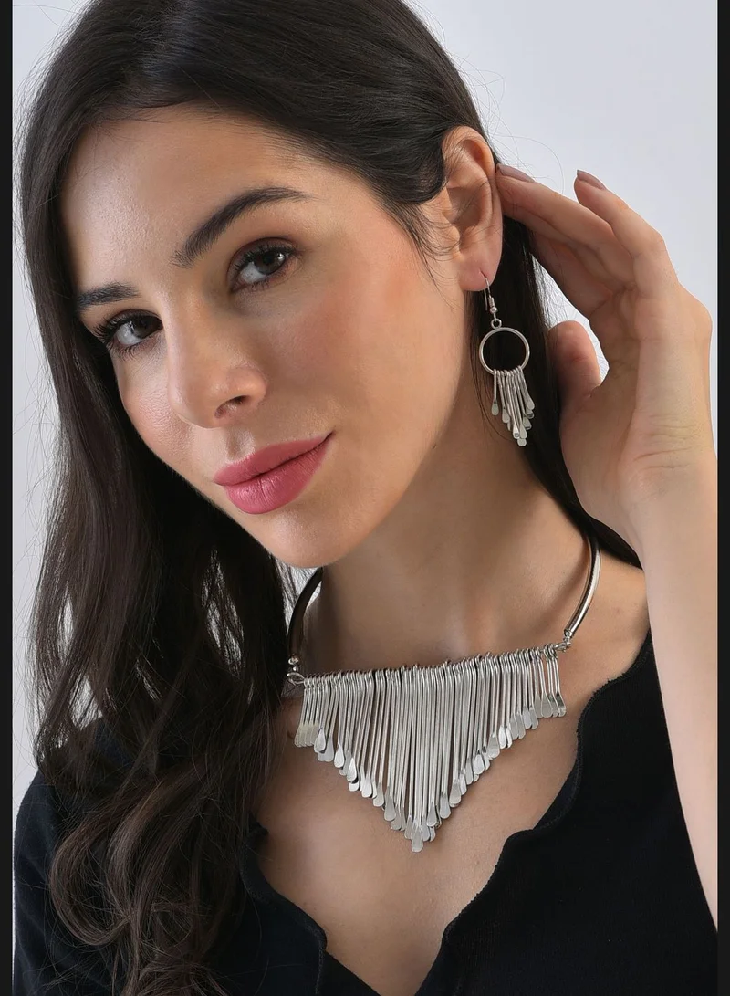 SOHI Silver Plated Designer Necklace and Earring Set